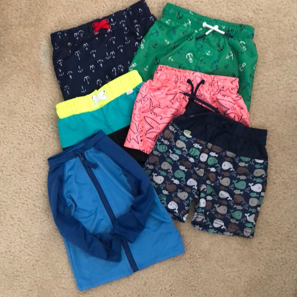 Cat & Jack EUC Lot of toddler board shorts